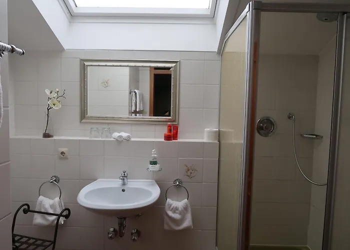 Garni Bellevue Hotel 2*