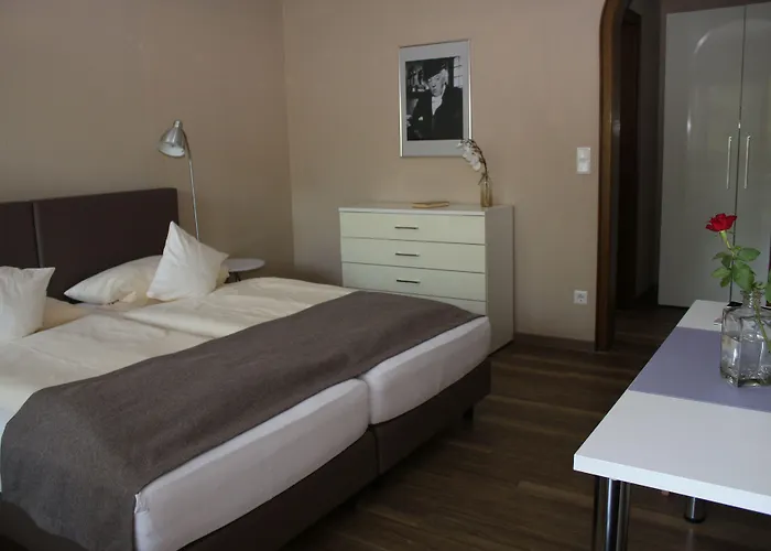 Garni Bellevue Hotel 2*