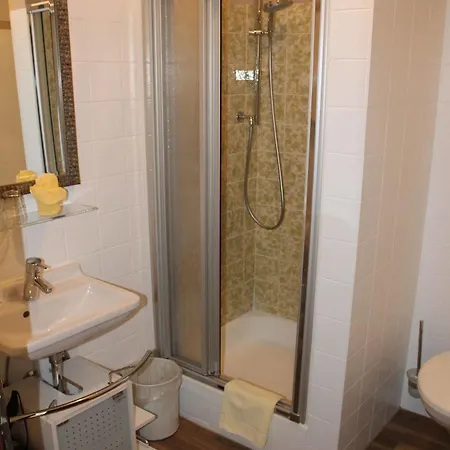 Garni Bellevue Hotel 2*