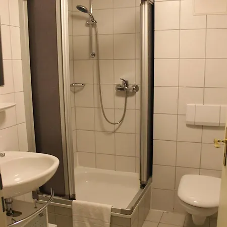 Hotel Garni Bellevue 2*