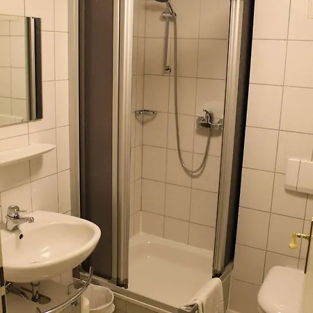 Garni Bellevue Hotel 2*