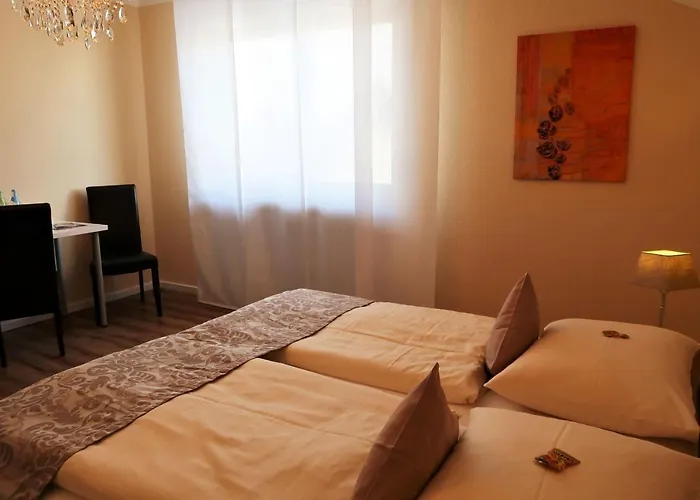 Garni Bellevue Hotel 2*